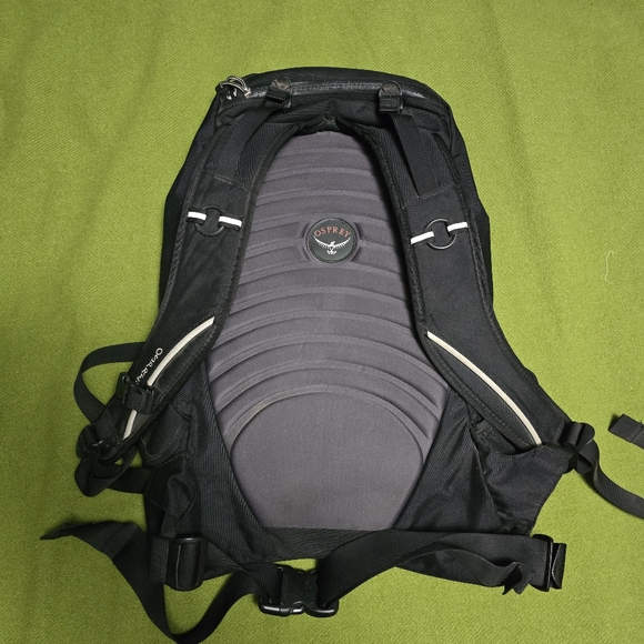 OSPREY Flux Backpack - Picture 3 of 7